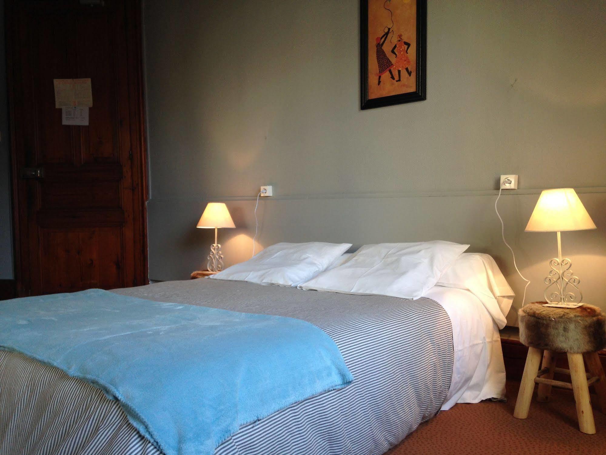 Le Bon Accueil Hotel Bagnères-de-Luchon Esterno foto